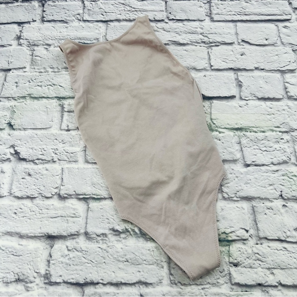 Aritzia Wilfred Free Beige Bodysuit XXS Open Back Layering